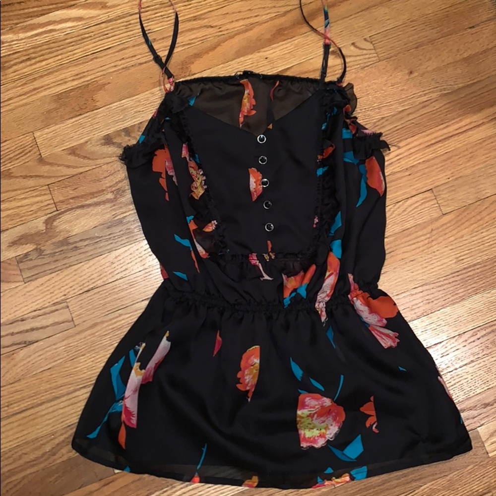 Gap top size small like new excellent condition!